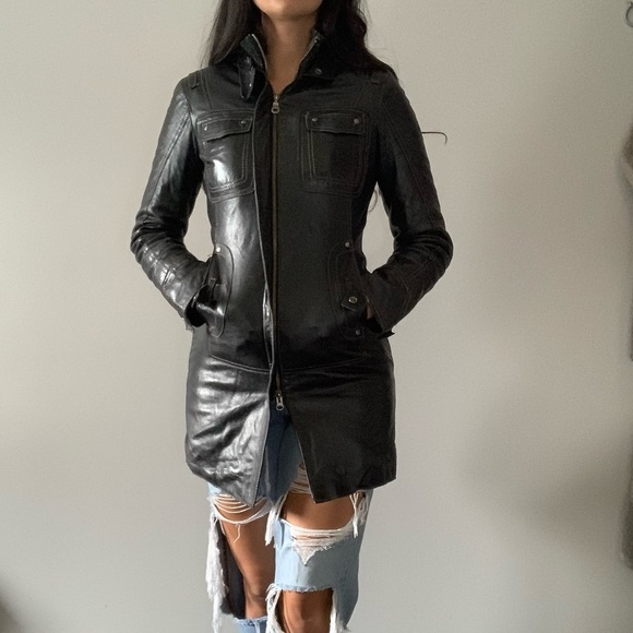 🌟HOST PICK🌟Danier Woman’s Genuine  Black Leather Jacket Full Zip Size 3XS - Picture 2 of 11